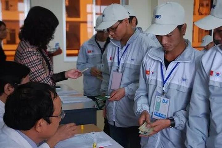 Sự Bùng Nổ Của Video Ngắn và Trí Tuệ Nhân Tạo: Vai Trò Thiết Yếu Của Đào Tạo Kỹ Năng Sáng Tạo Nội Dung
